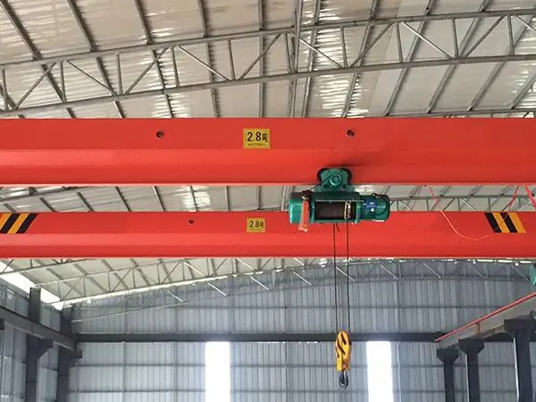單梁行車在狹窄空間內(nèi)的操作技巧：如何靈活應(yīng)對(duì)？